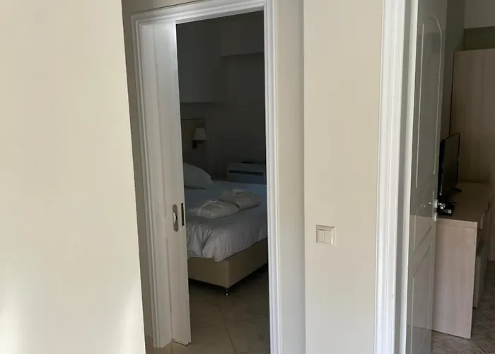Angelika House 2 アパート マラティアス